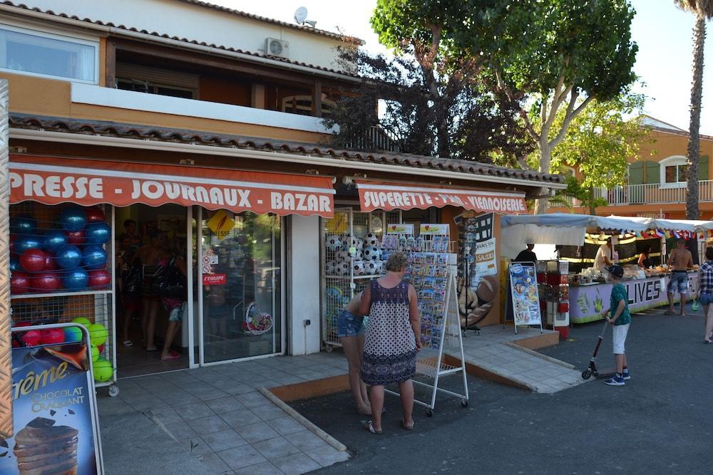 Camping Les Salisses - Maeva Vias Exterior photo
